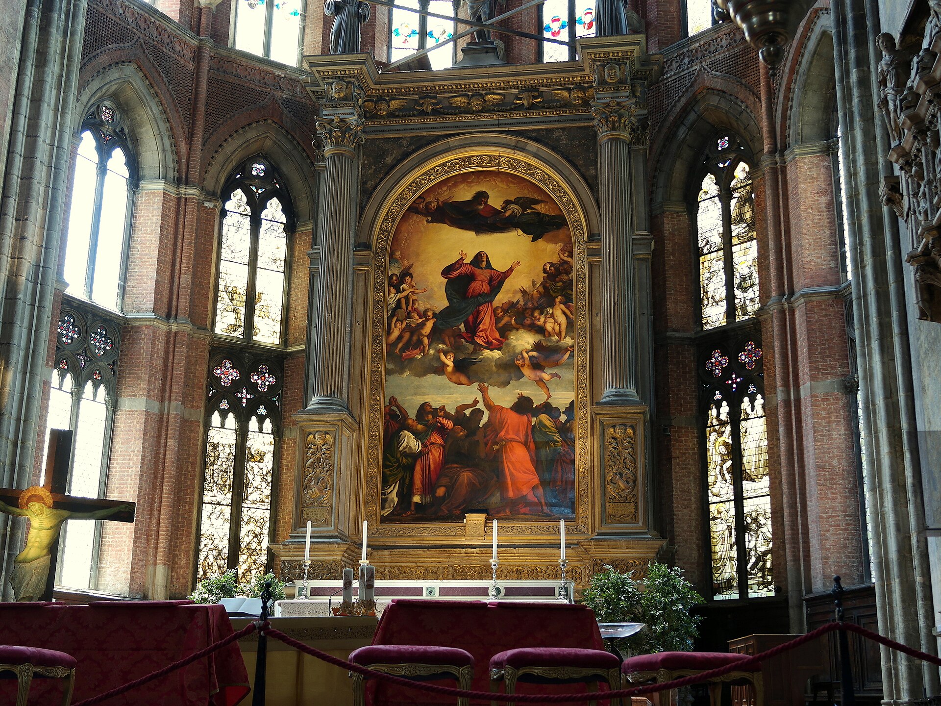 Titian's altarpiece of the Virgin Mary rising into heaven above astonished apostles
